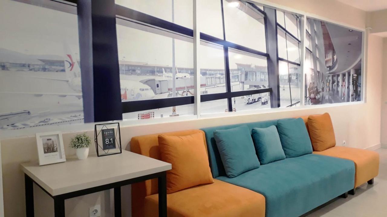钛金快捷经济型酒店 雅加达 外观 照片
