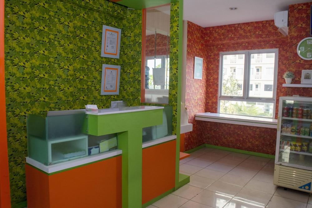 钛金快捷经济型酒店 雅加达 外观 照片